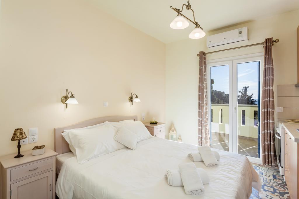 Stafylos Suites & Boutique Hotel Zimmer foto